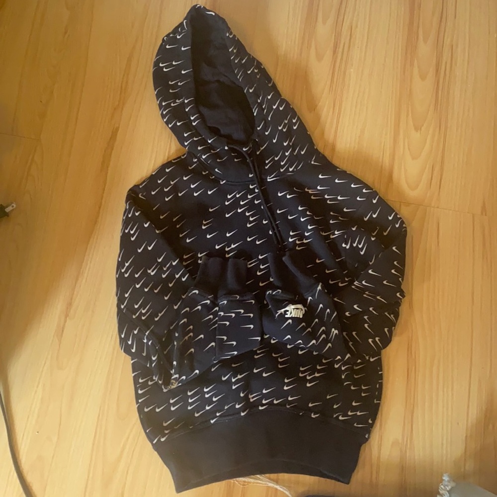 nike hoodie